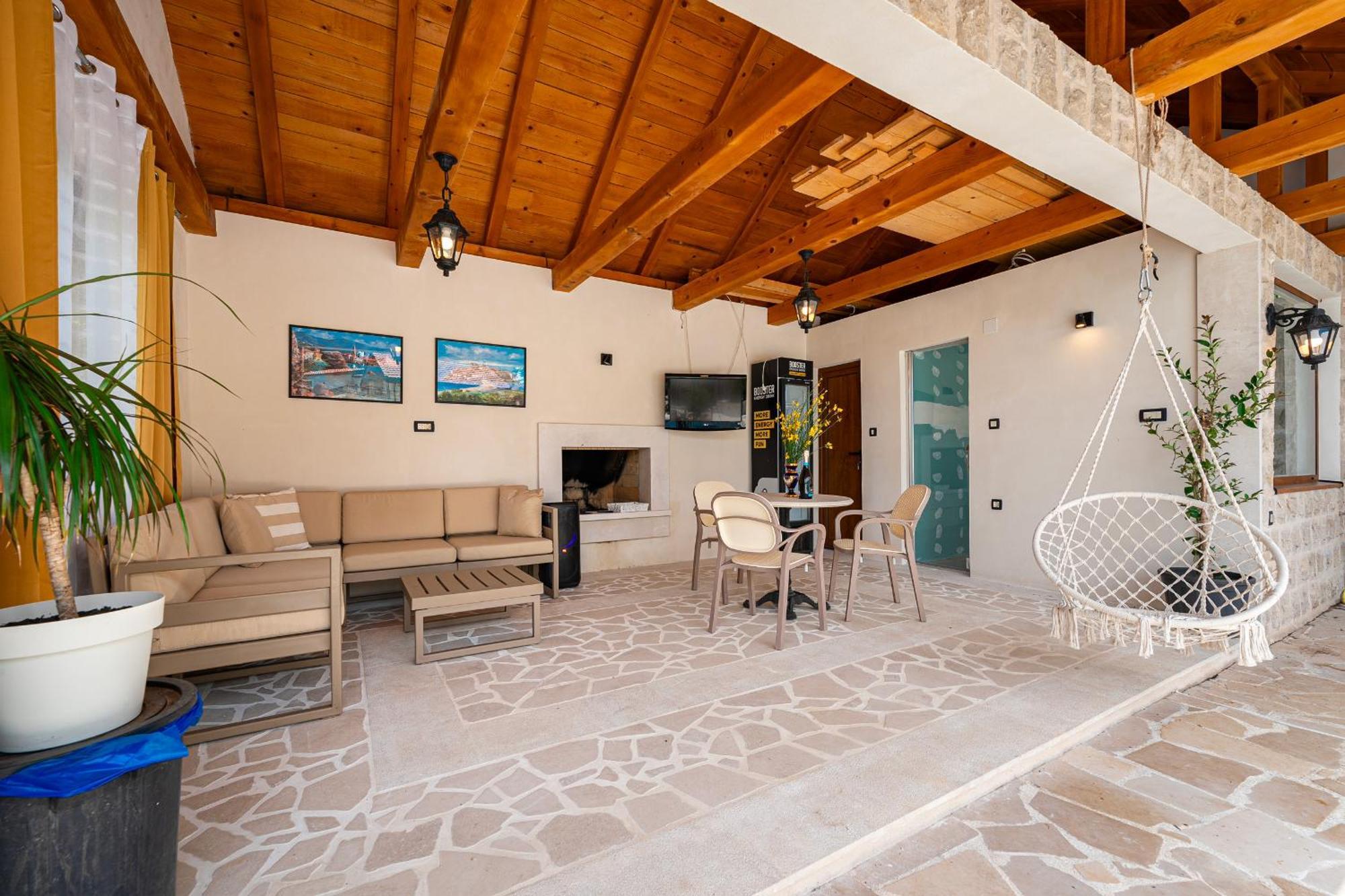 Sunset & Sunrise Villas In Stanisici-Two Villas With Common Pool Будва Екстер'єр фото
