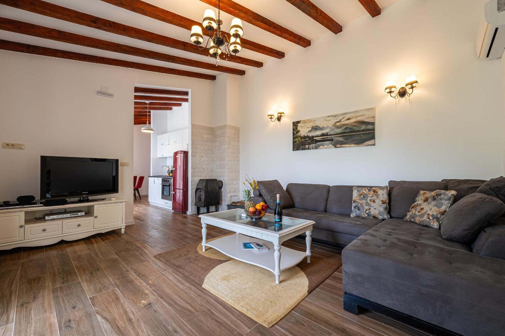 Sunset & Sunrise Villas In Stanisici-Two Villas With Common Pool Будва Екстер'єр фото