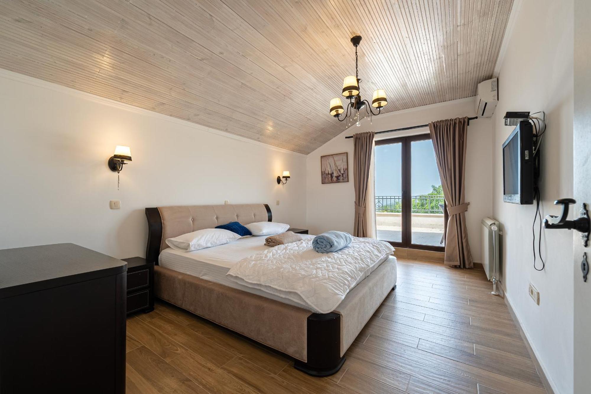 Sunset & Sunrise Villas In Stanisici-Two Villas With Common Pool Будва Екстер'єр фото